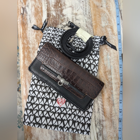 Vintage Brighton Handbags - Vintage Brighton Crossbody/ Clutch Wallet with Dust Bag